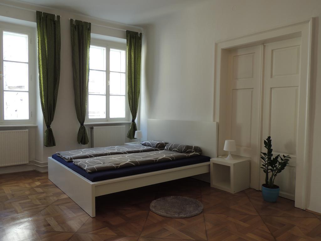 Apartment Eve Rooms Ljubljana Bilik gambar